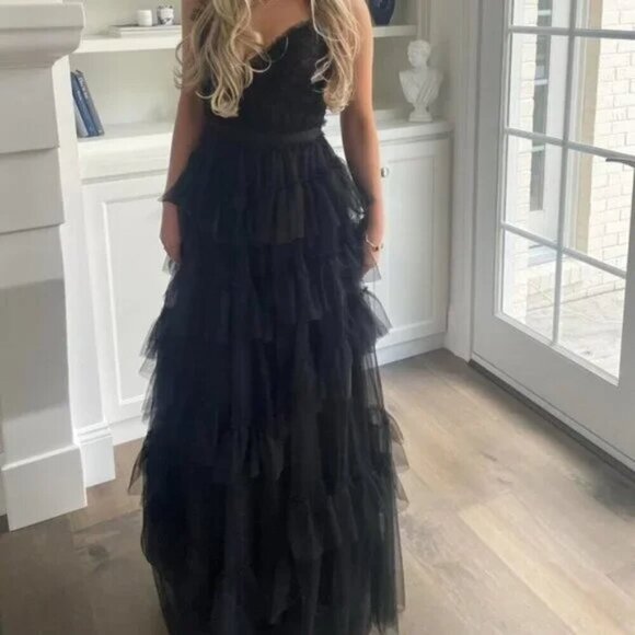 BETSY & ADAM Tiered Ruffle Tulle Gown in Black Size US 4 - Picture 2 of 13